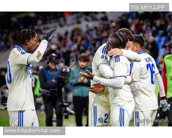 欧协联首轮精彩回顾水晶宫轻取基辅迪纳摩巴列卡诺佛罗伦萨双双获胜